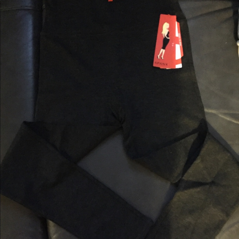Spanx shape wear leggings